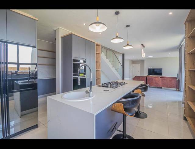 4 BEDROOM PROPERTY TO RENT IN MIDSTREAM HEIGHTS